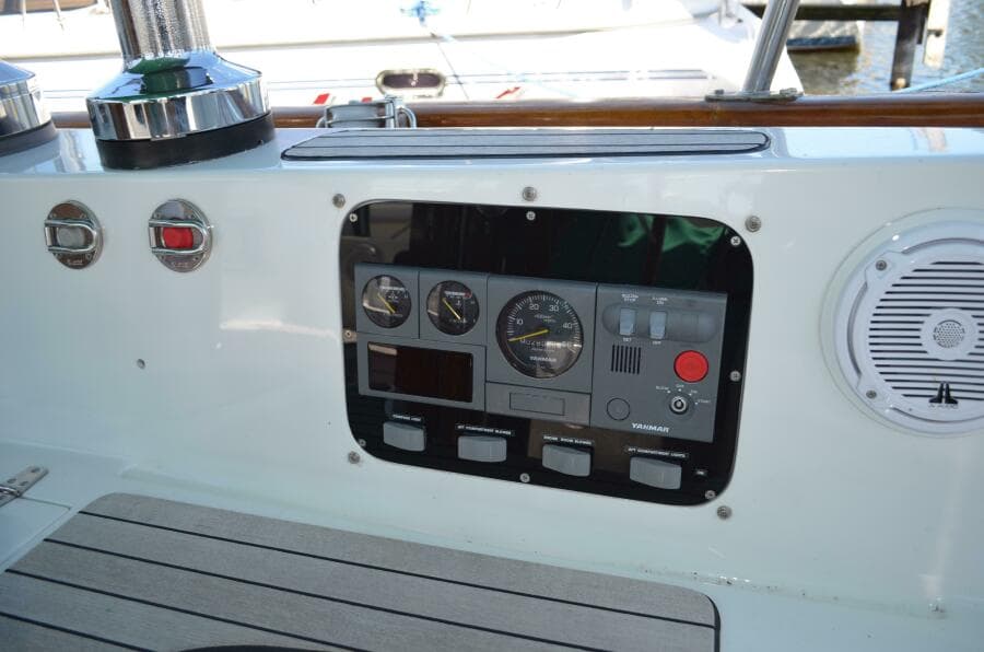 1986 Hans Christian 43 Christina