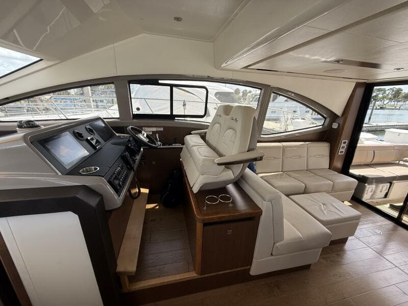 2018 Sea Ray FLY 400