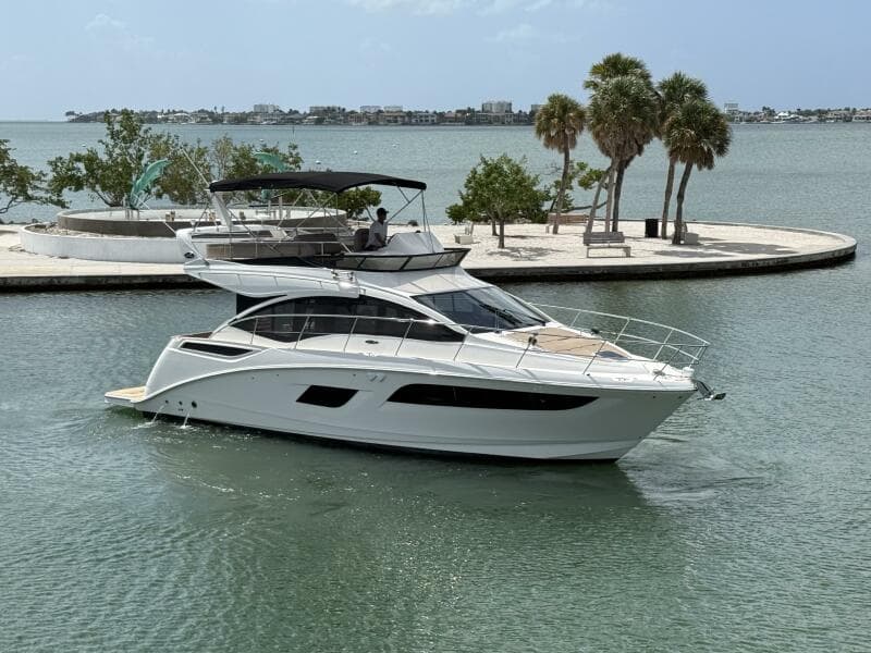 2018 Sea Ray FLY 400