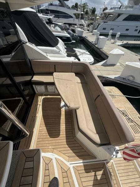 2018 Sea Ray FLY 400