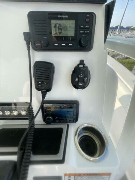 2020 Sea Fox 248 Commander