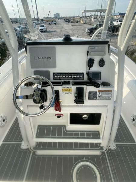 2020 Sea Fox 248 Commander