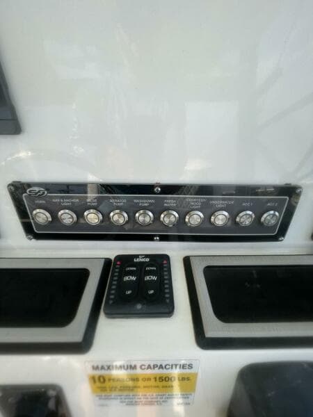 2020 Sea Fox 248 Commander