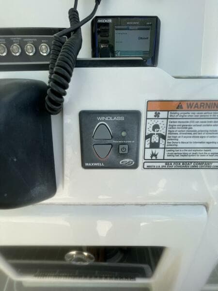 2020 Sea Fox 248 Commander