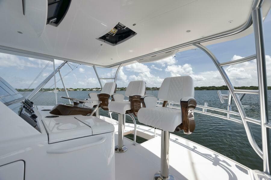 2024 Viking 68 Convertible- GYS TRADE- Helm