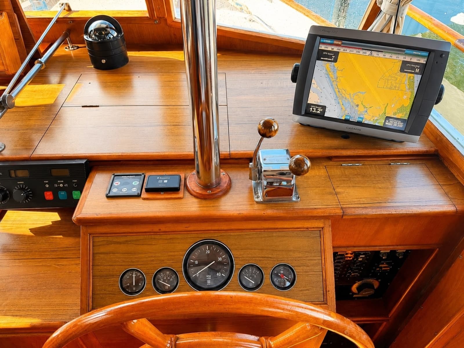 1985 Grand Banks 36 Classic - Photo 20