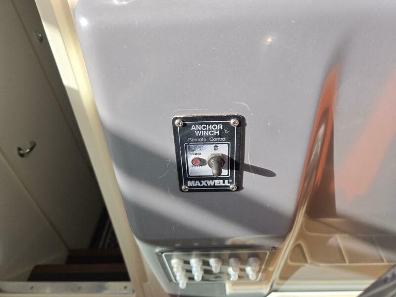 1998 Tiara Yachts Coronet