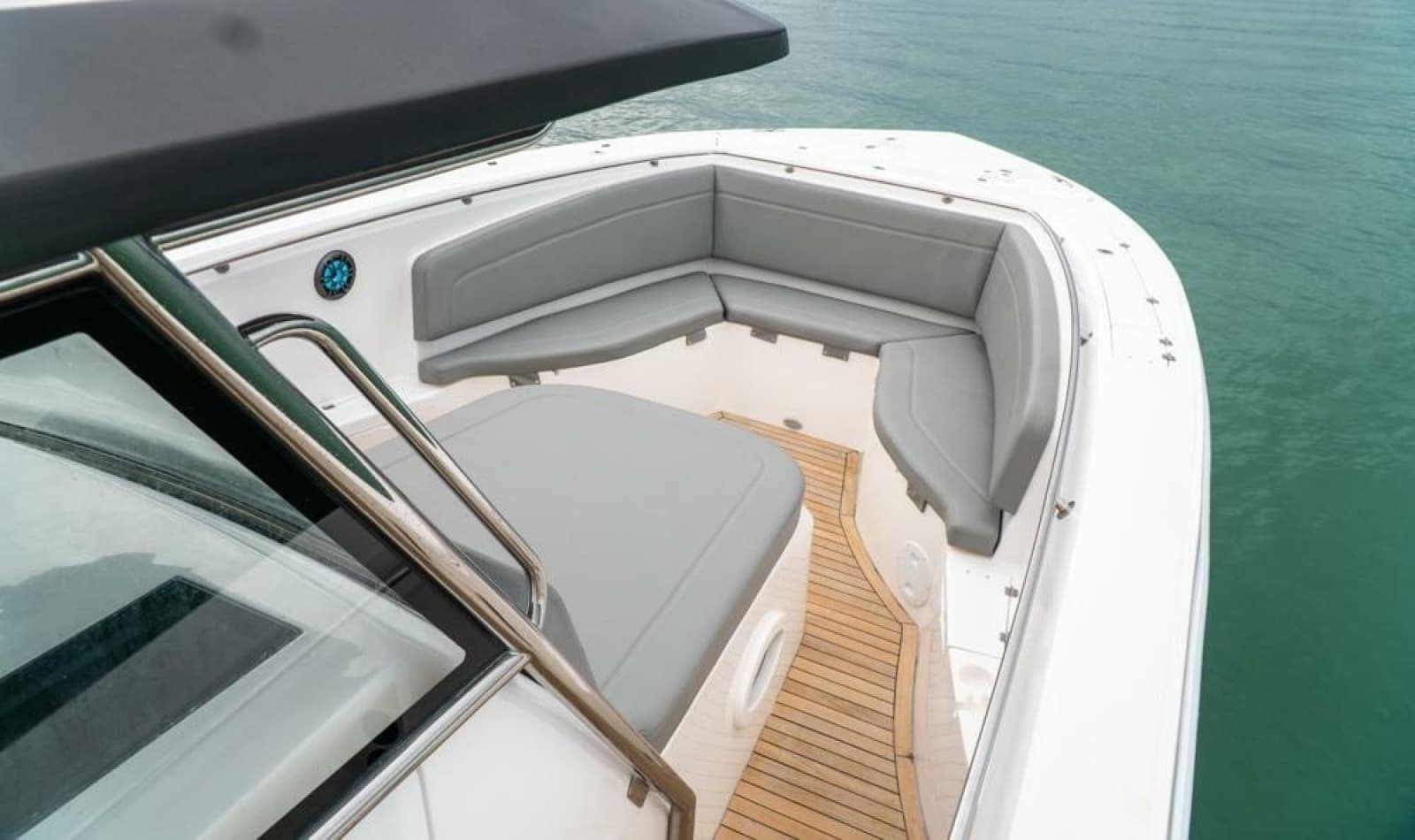 2025 Fishing Raptor 390 Solarium - Photo 3