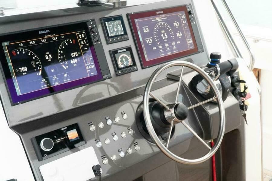 2025 Fishing Raptor 390 Solarium