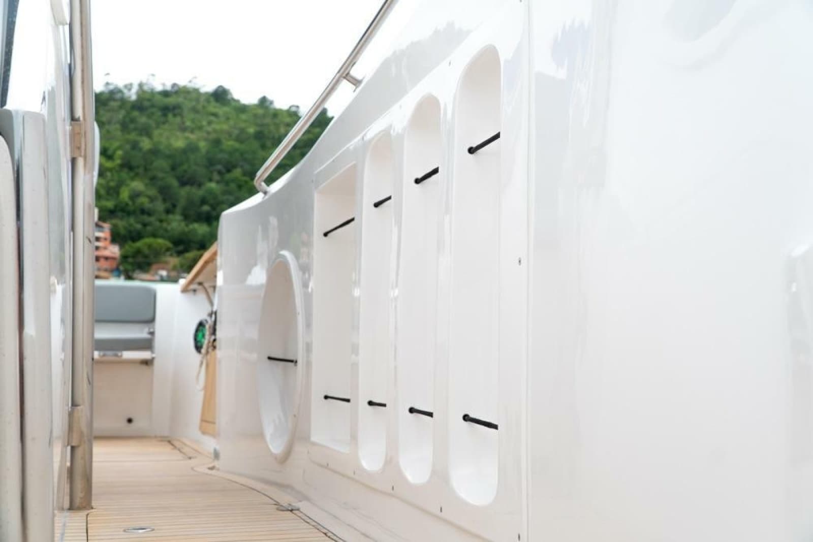 2025 Fishing Raptor 390 Solarium - Photo 13
