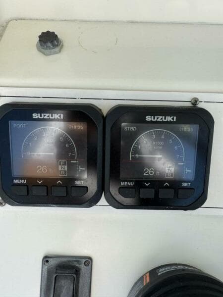 2007 Triton 315 Express