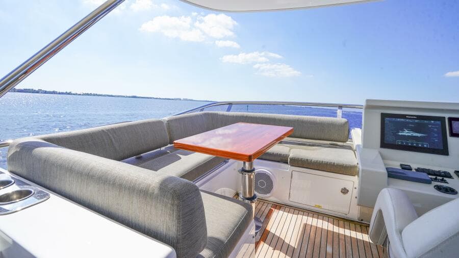 2017 Azimut 66 Flybridge