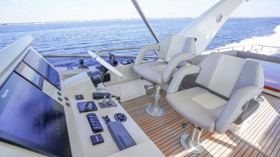 2017 Azimut 66 Flybridge