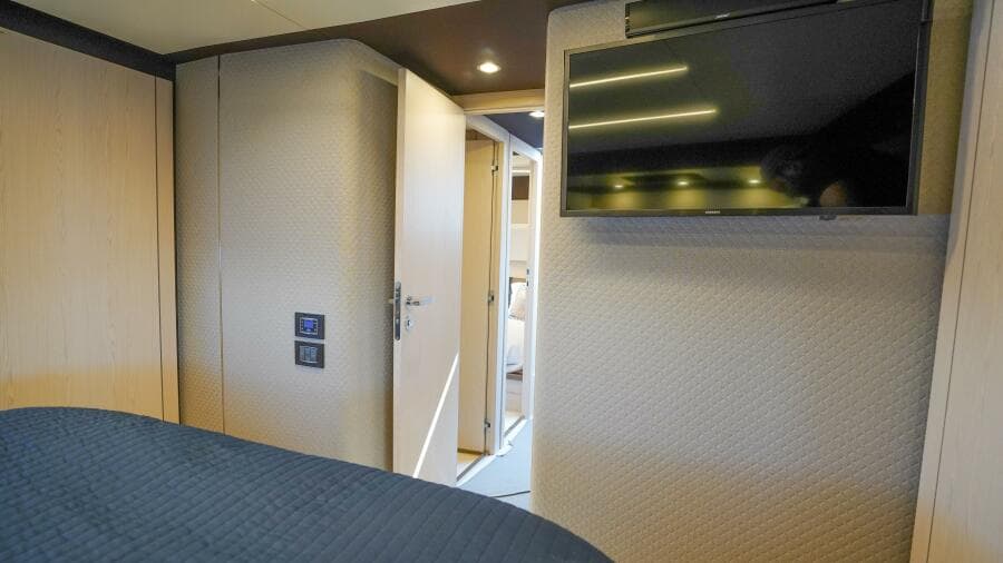 2017 Azimut 66 Flybridge