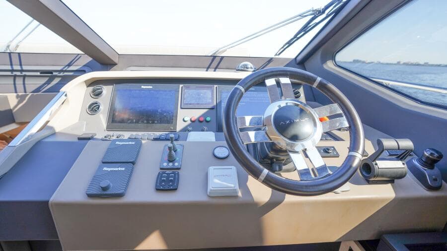 2017 Azimut 66 Flybridge