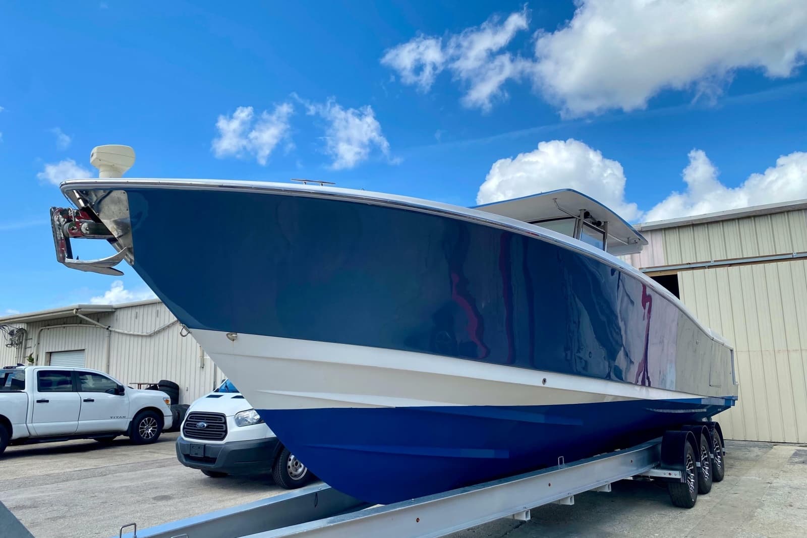 2023 Fishing Raptor 390 Solarium - Photo 1