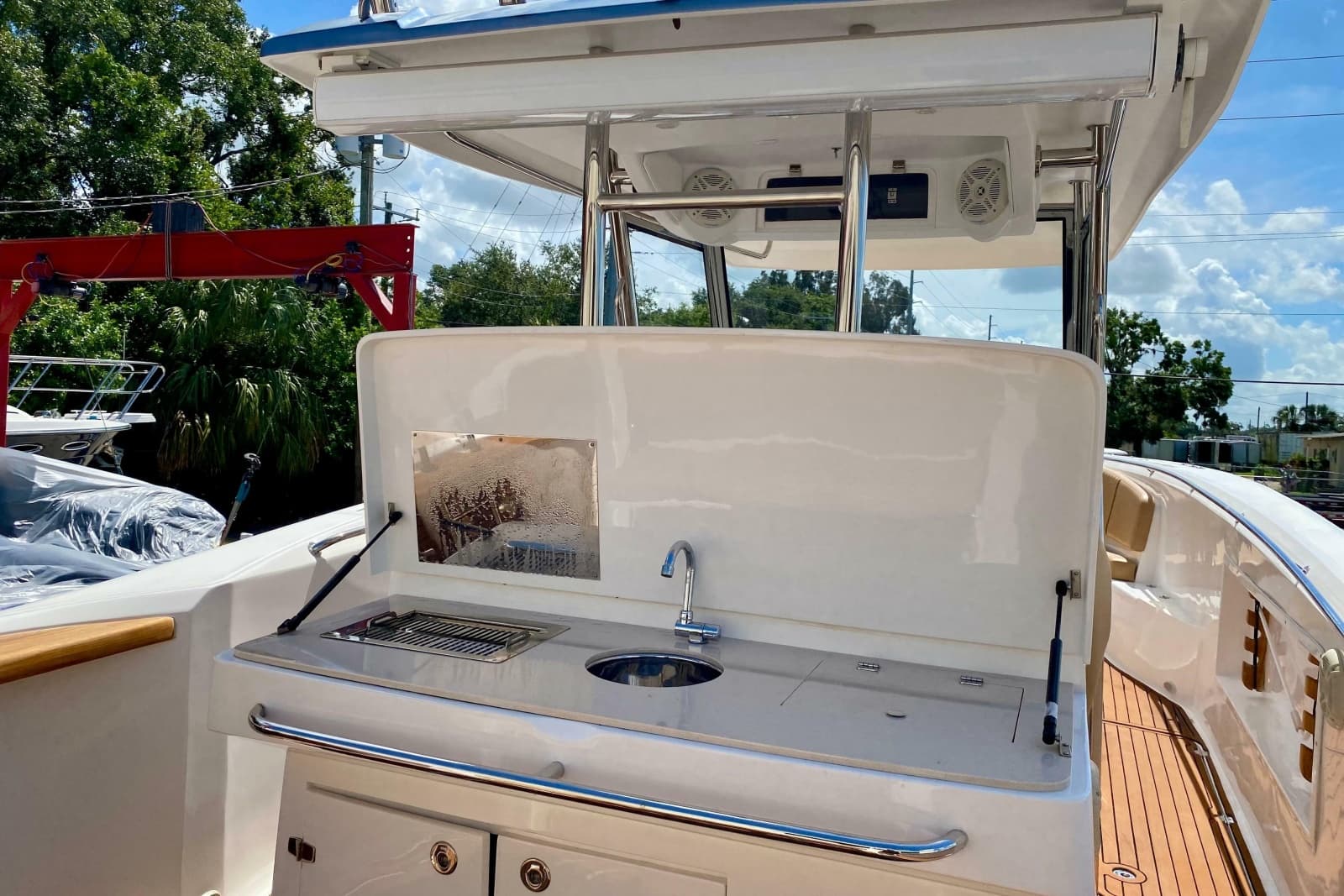 2023 Fishing Raptor 390 Solarium - Photo 7