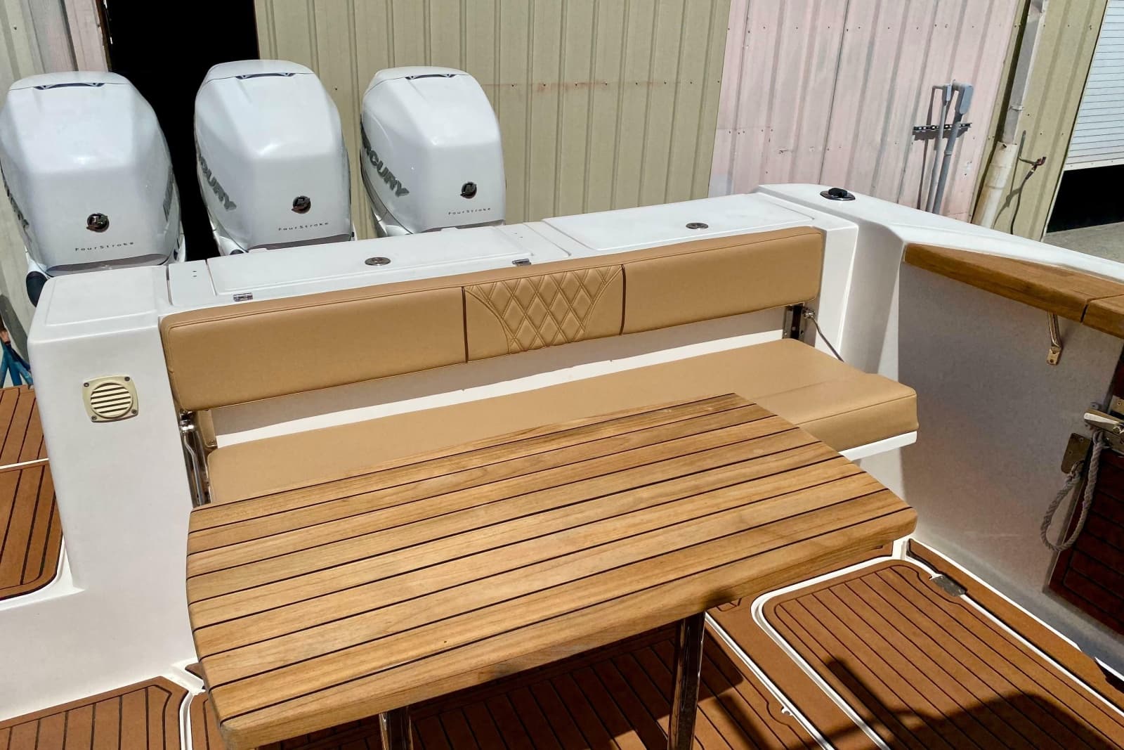 2023 Fishing Raptor 390 Solarium - Photo 13