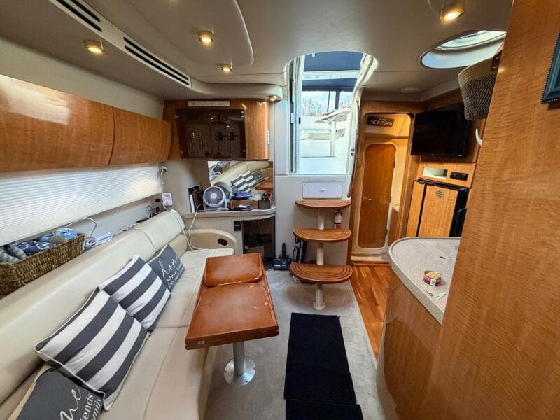 2002 Regal Commodore 3860