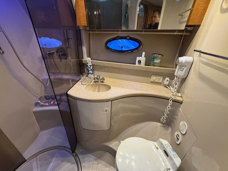 2002 Regal Commodore 3860