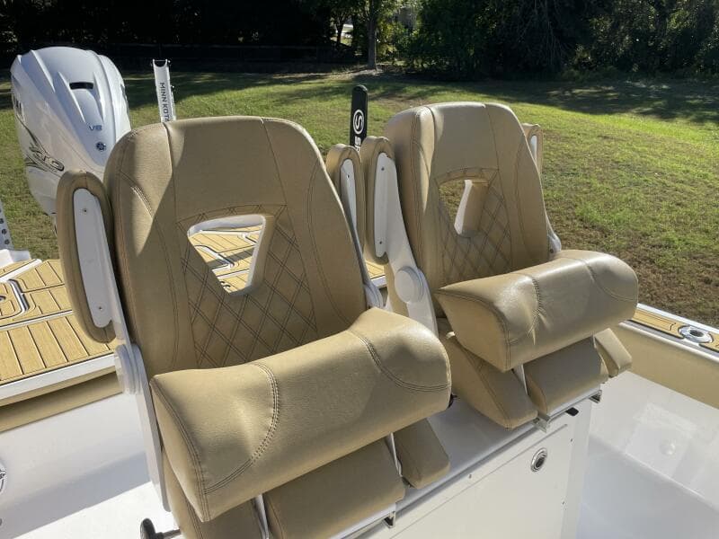 2023 Sportsman Masters 267 Bay Boat