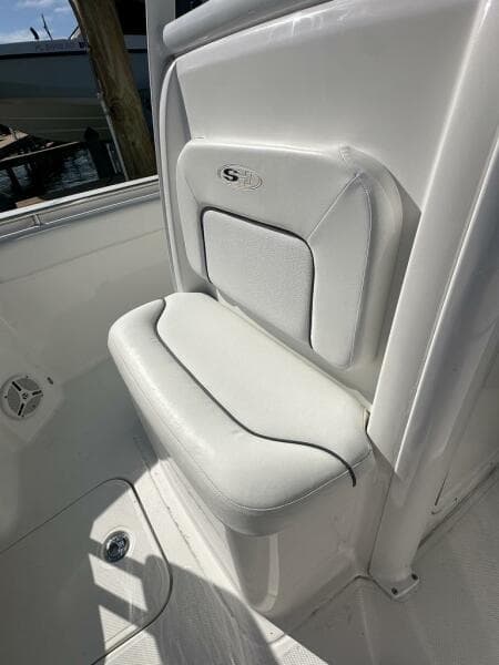 2014 Sea Hunt 27 Gamefish Forward Seating