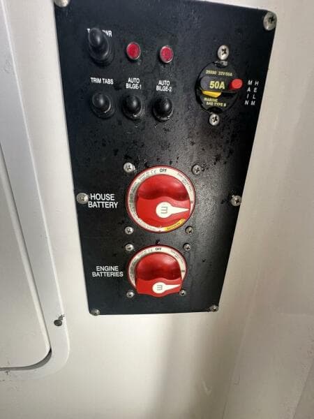 2014 Sea Hunt 27 Gamefish Forward Seating