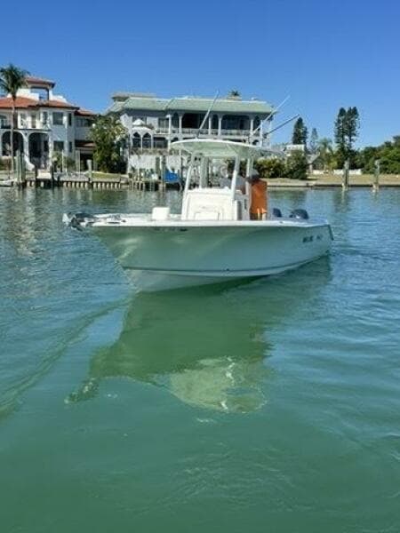 2014 Sea Hunt 27 Gamefish Forward Seating