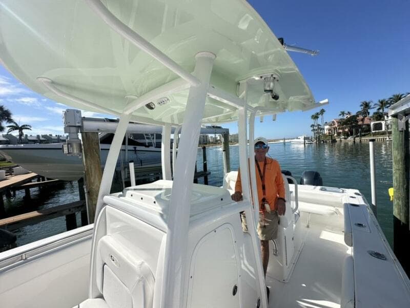 2014 Sea Hunt 27 Gamefish Forward Seating