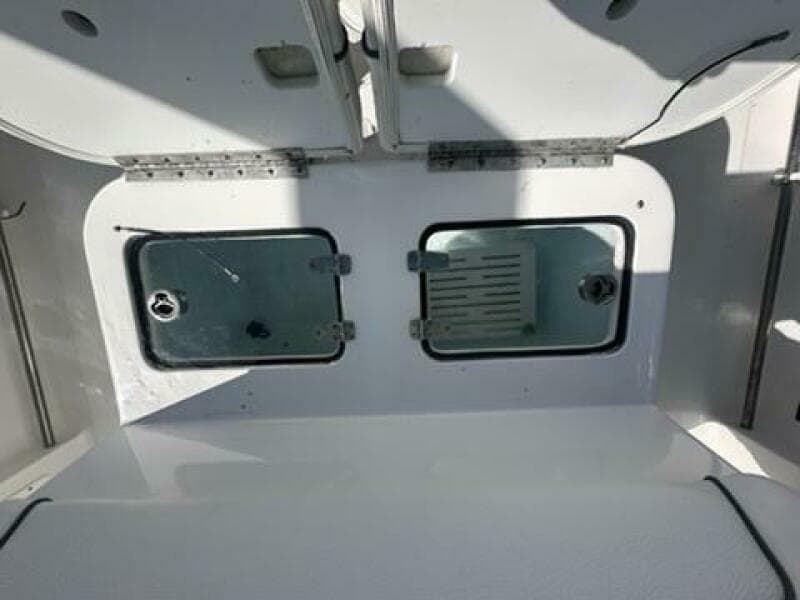 2014 Sea Hunt 27 Gamefish Forward Seating