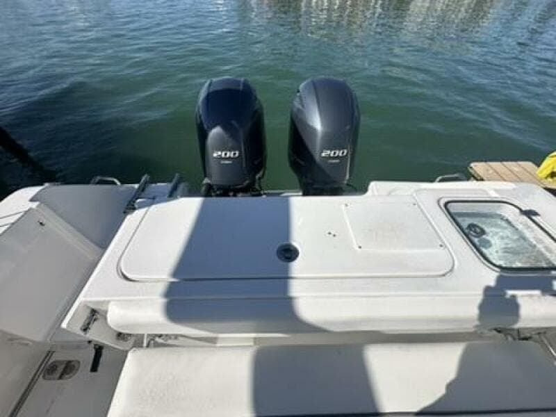 2014 Sea Hunt 27 Gamefish Forward Seating
