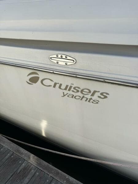2001 Cruisers 4270