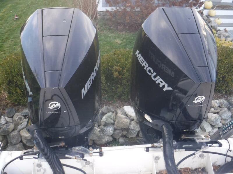 2006 Pro-Line 31 Super Sport Center Console