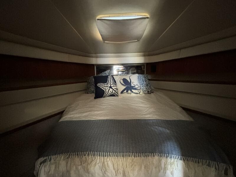 1993 Tiara Yachts 4300 Convertible