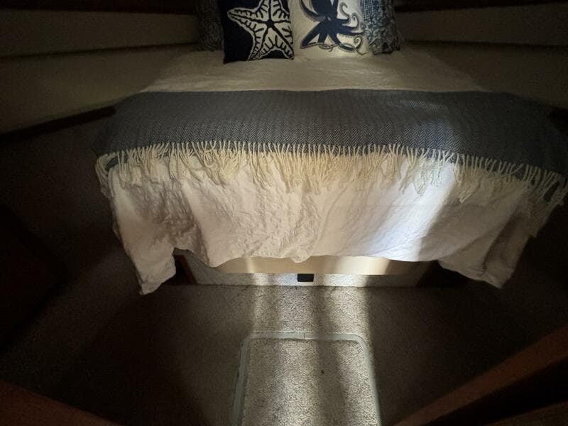 1993 Tiara Yachts 4300 Convertible