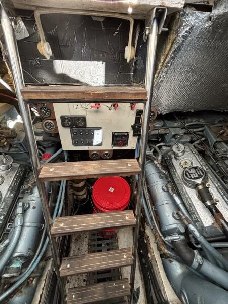 1993 Tiara Yachts 4300 Convertible