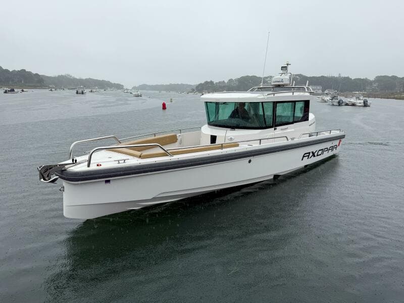 2020 Axopar 28 Cabin w/Wet Bar