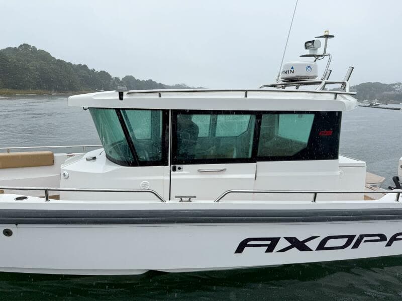 2020 Axopar 28 Cabin w/Wet Bar