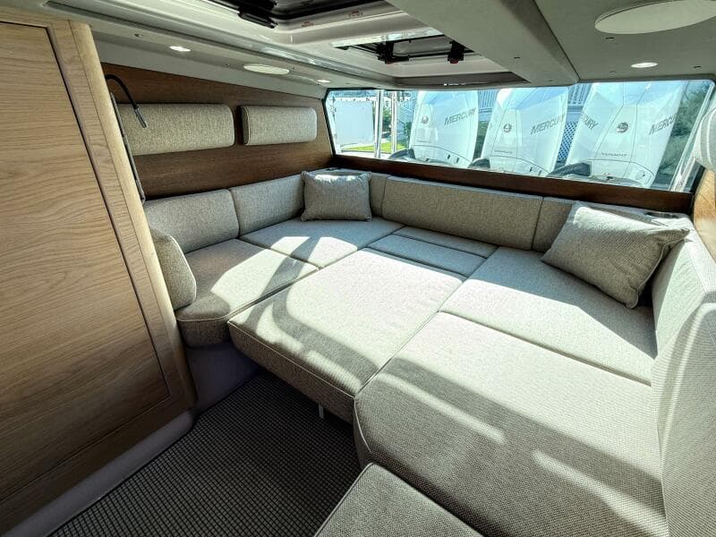 2024 Axopar 45 XC Cross Cabin