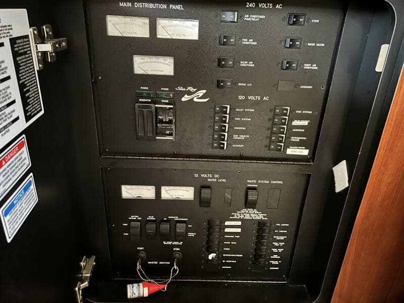 2003 Sea Ray 480 Sedan Bridge