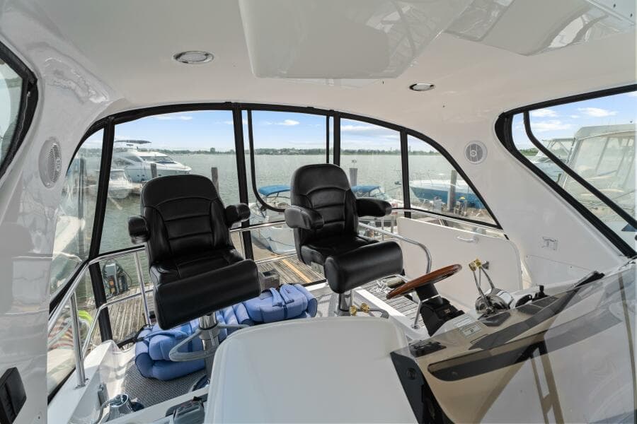 2003 Sea Ray 480 Sedan Bridge