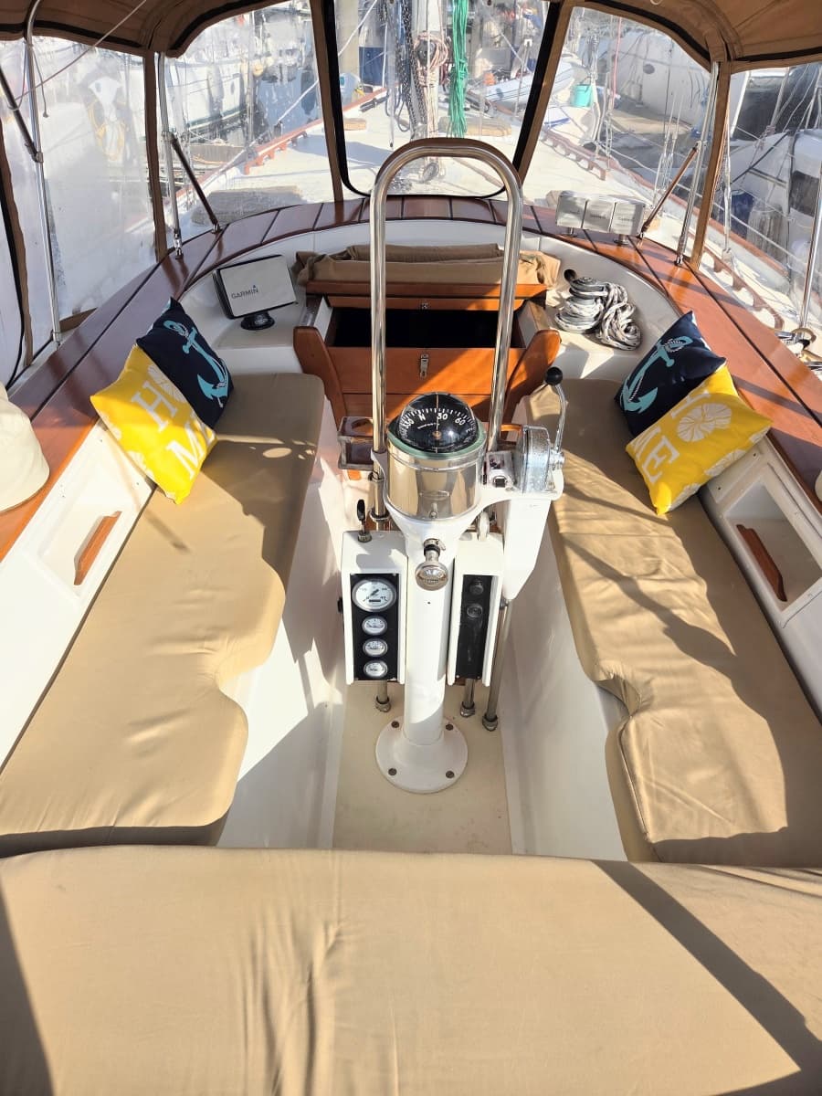 1985 Endeavour 51 - Photo 5