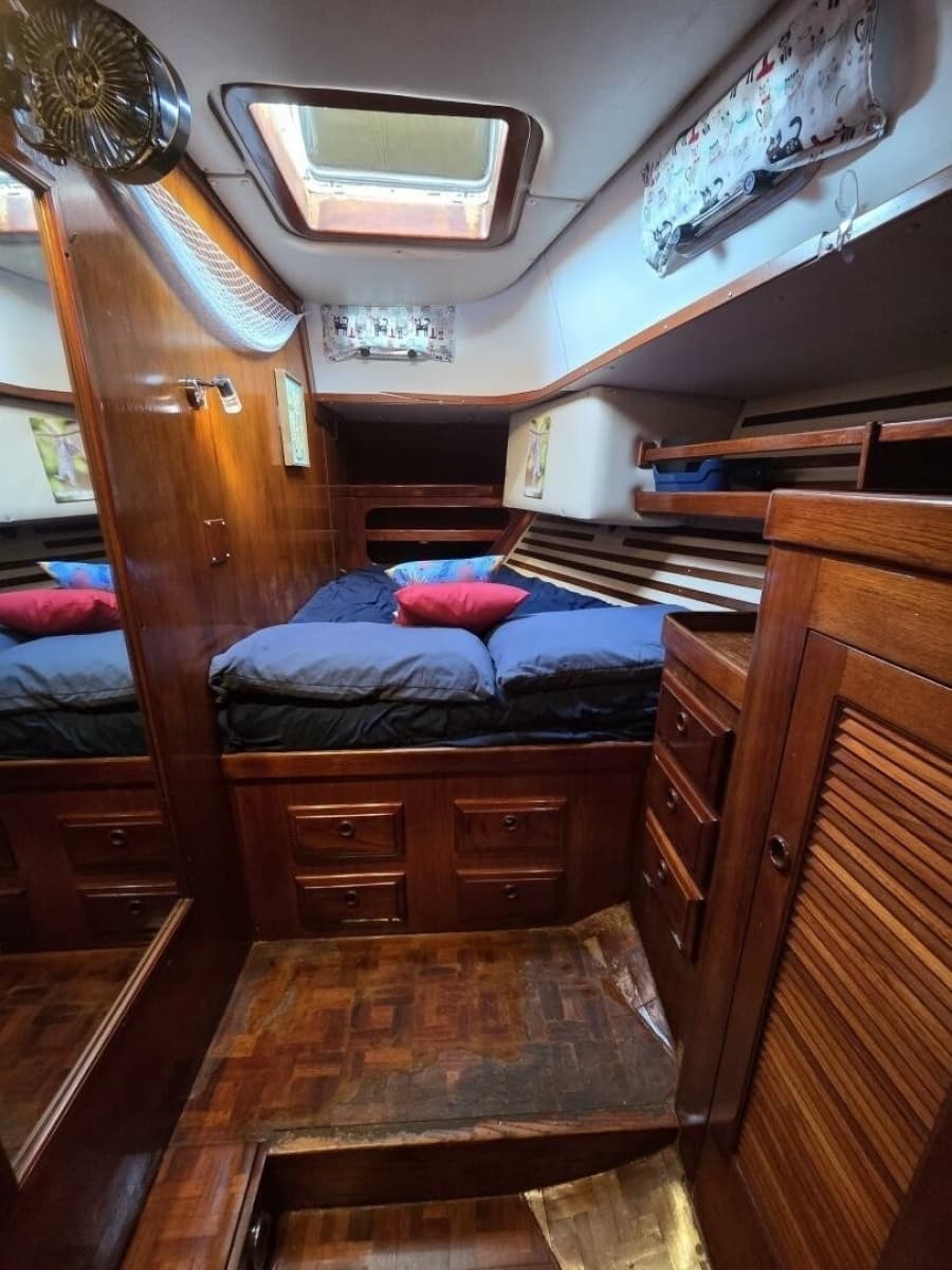 1985 Endeavour 51 - Photo 20
