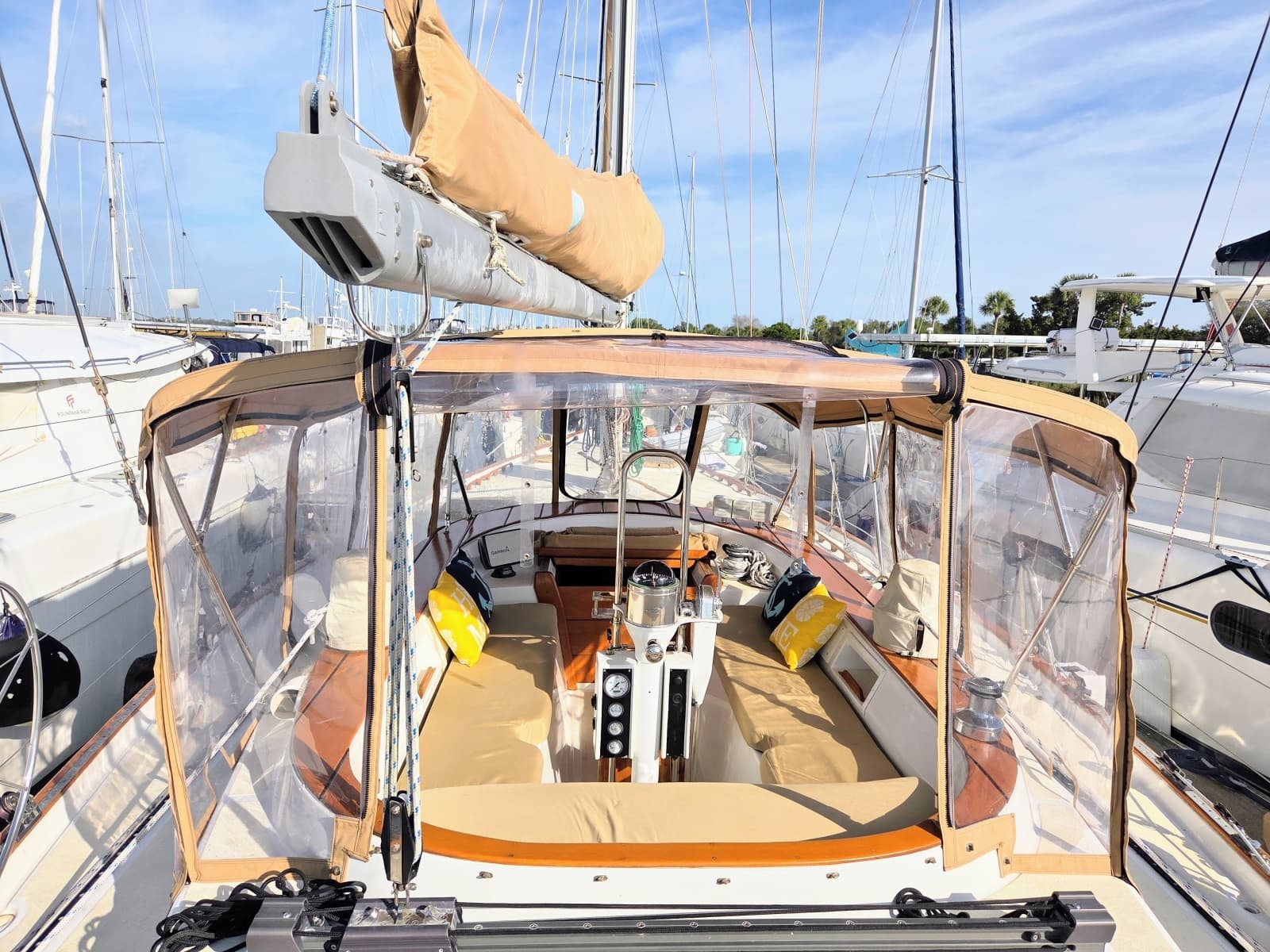 1985 Endeavour 51 - Photo 4