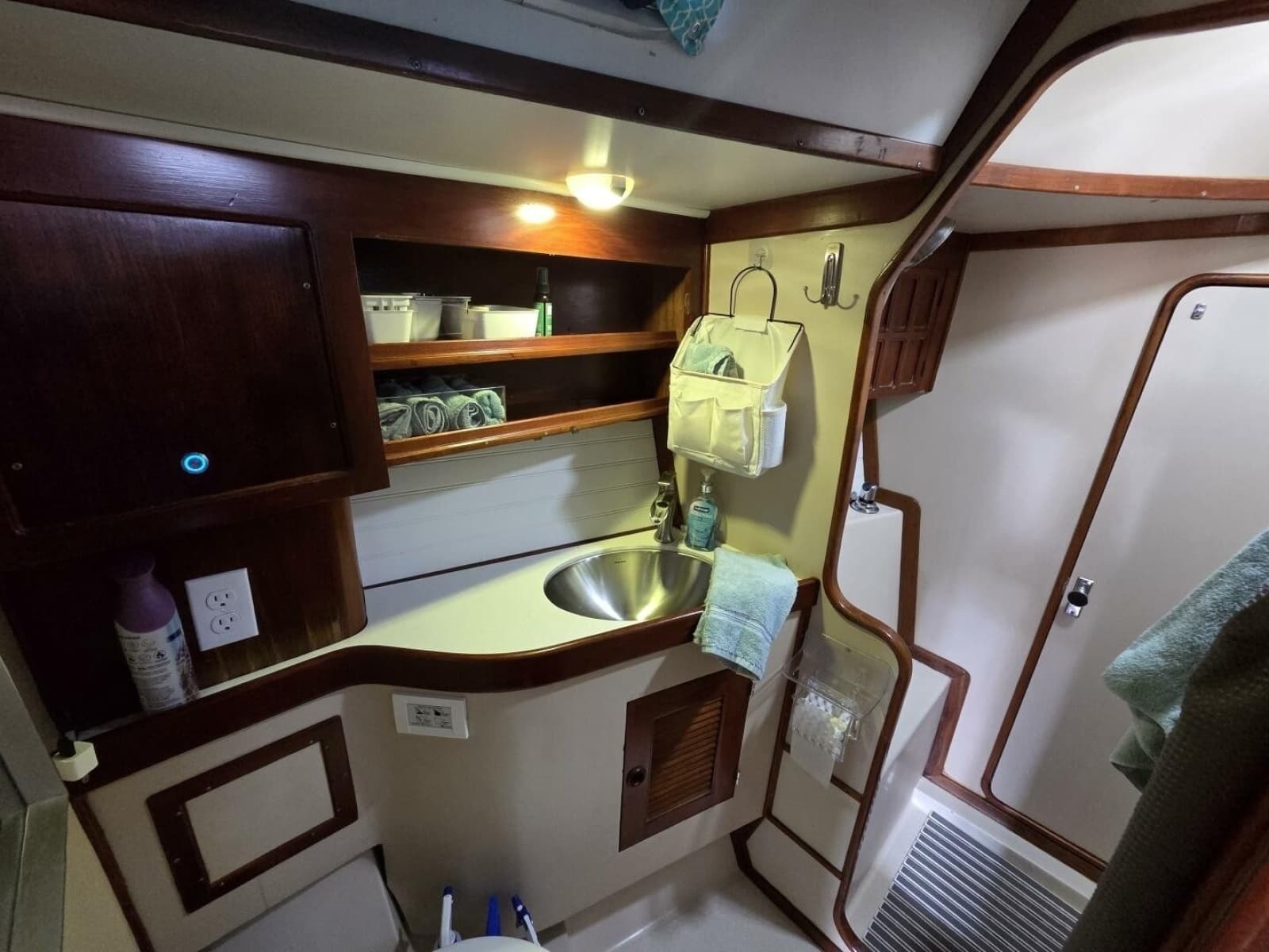 1985 Endeavour 51 - Photo 14