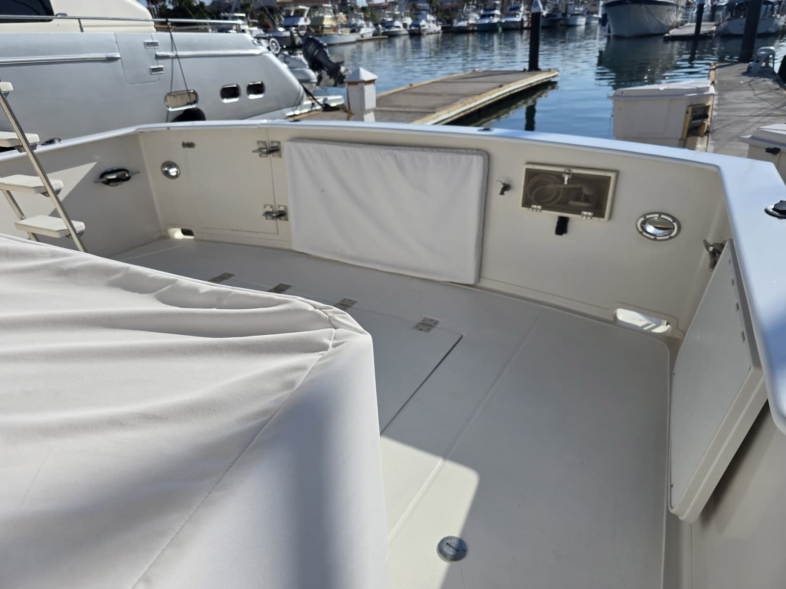 1989 Offshore Yachts 48 Sedan