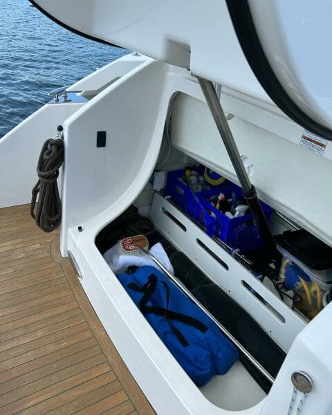 2017 Tiara Yachts C39 Coupe