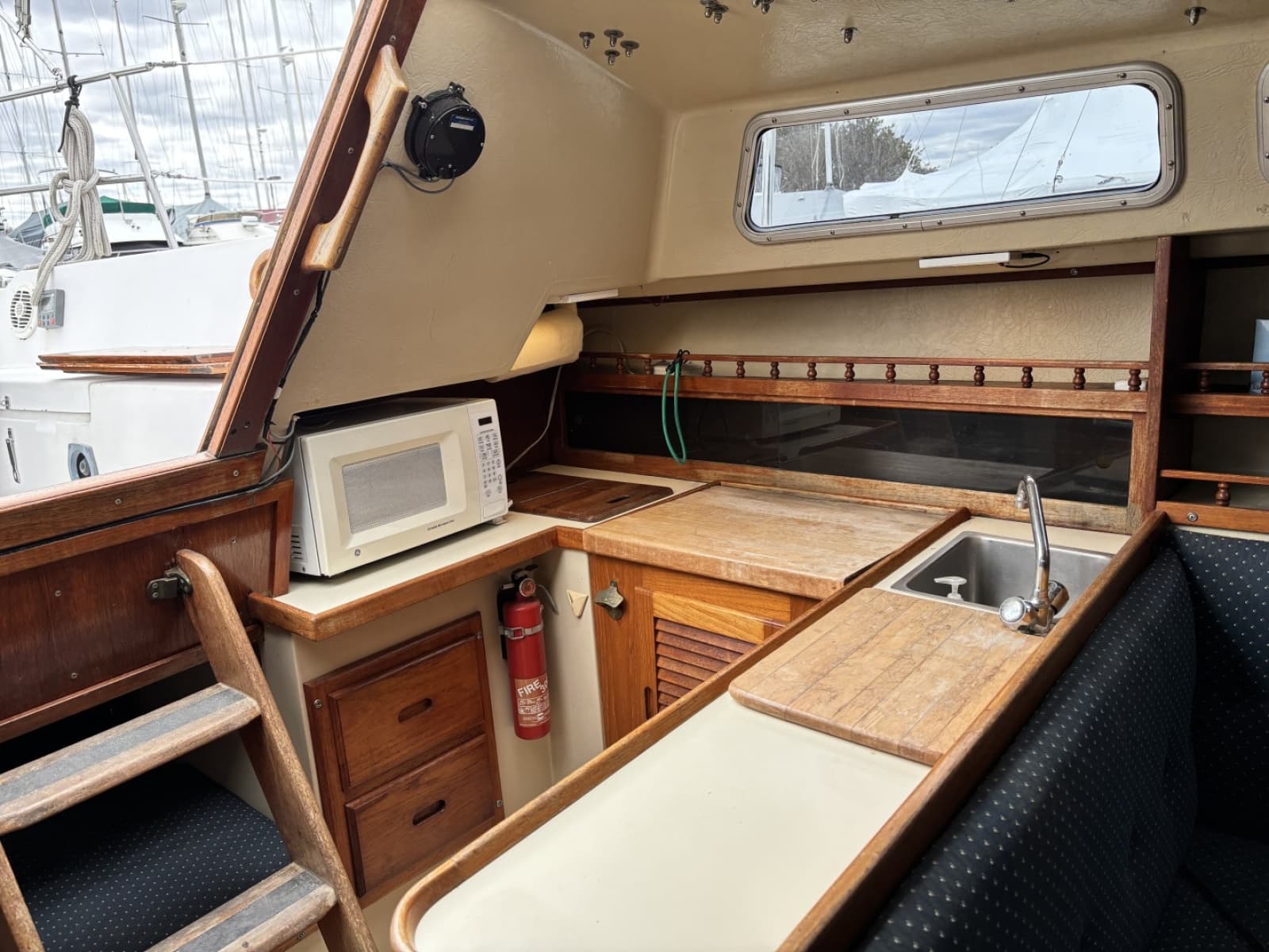 1981 Catalina 30 - Photo 7