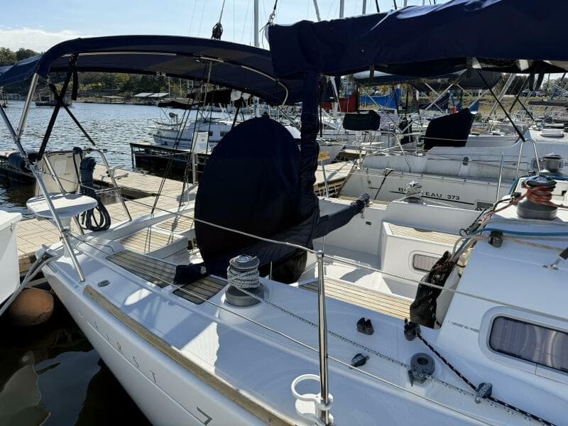 Starboard Side Cockpit with Canvas