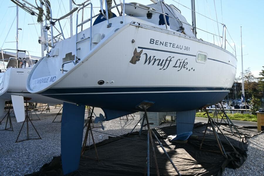 2002 Beneteau 361